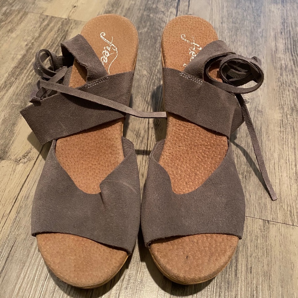 Free People Clogs